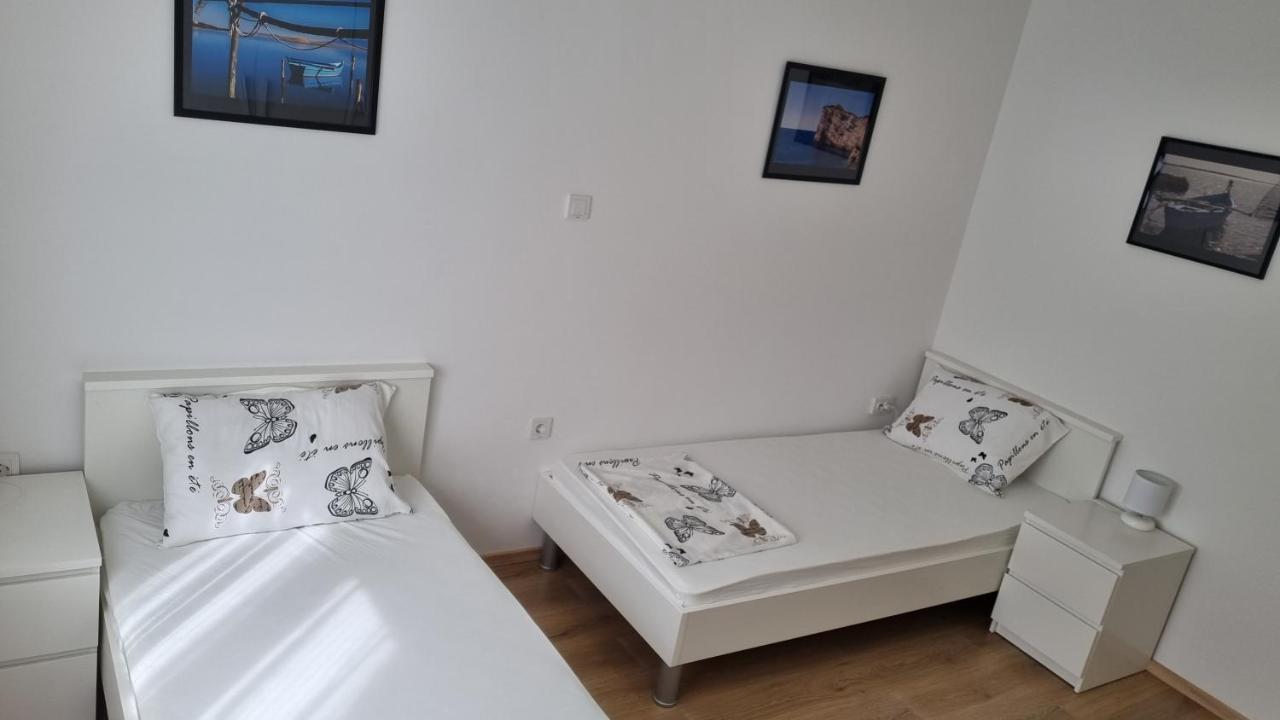 Apartmani Mali Selce Extérieur photo